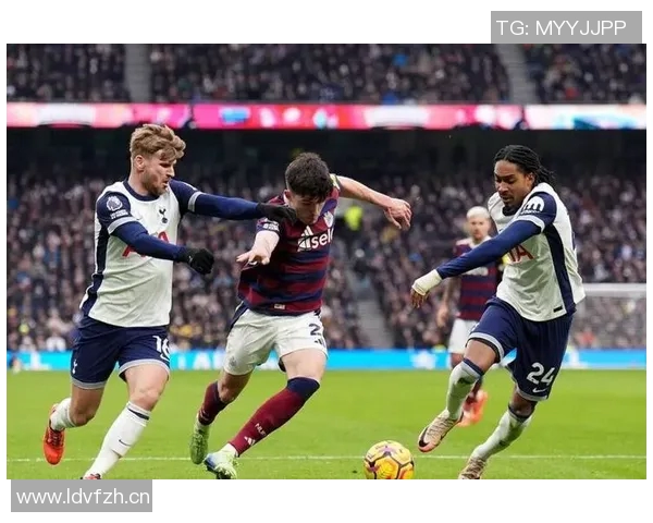 英超球队通常要同时参加哪些赛事